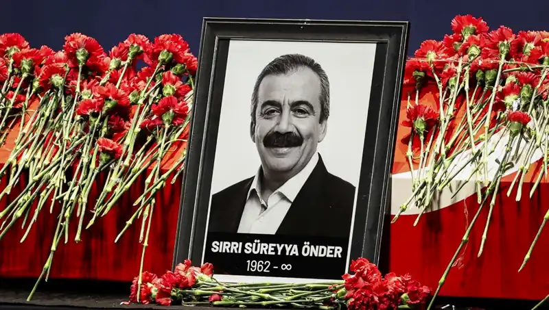 Anayasa Komisyonu, Sırrı Süreyya Önder'i Meclis'te Unutmadı!