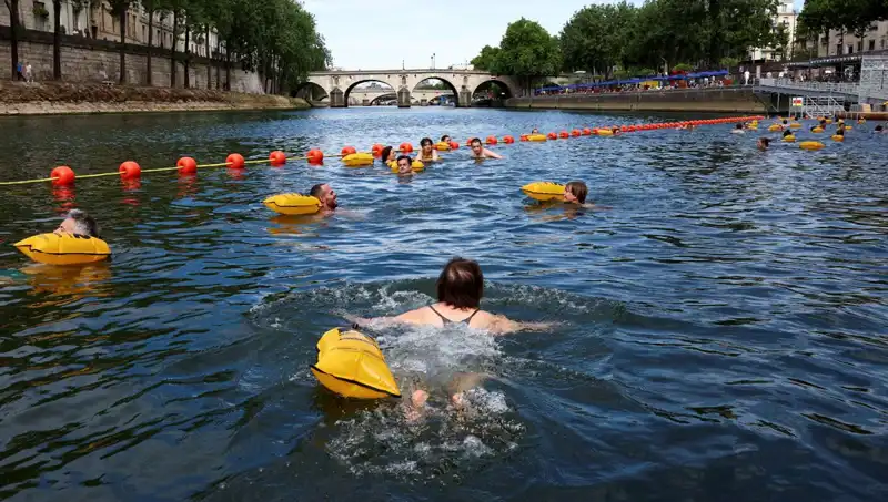 Paris'te Bir İlk: Seine Nehri Artık Herkese Açık