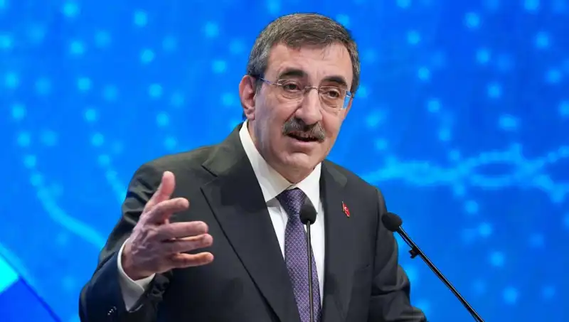 Cevdet Yılmaz'dan CHP Kurultayı Üzerine Kapsamlı Açıklamalar: İki Alternatif Var!