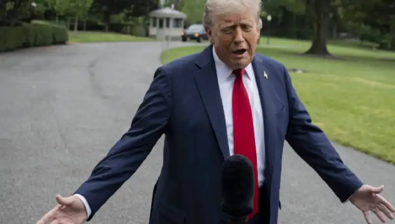 Trump'tan Tartışmalı Açıklama: "Ülkelerin Bazen Yeterince Savaşmaları Gerekiyor"