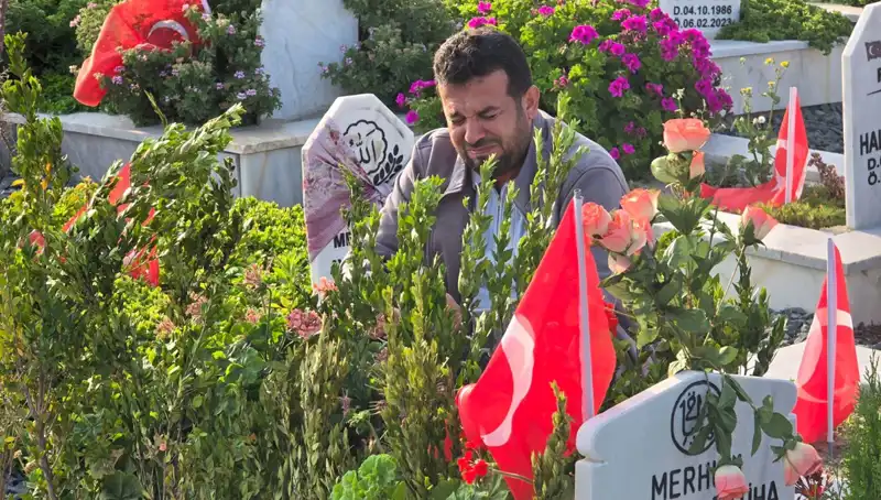 Deprem Şehitliği: Bayram Coşkusuna Düşük Hüzünle Yaklaşan Kalpler