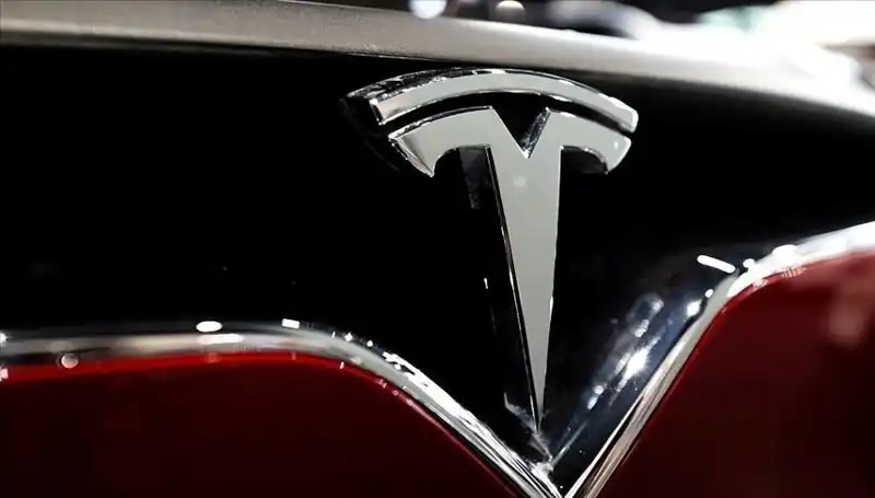 Tesla’da Ucuz Model Tartışması ve FSD Beklentileri Neden Karşı Karşıya Geliyor?
