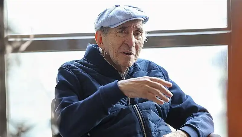 Altan Öymen'in Sağlığı Hakkında Son Gelişmeler: Entübe Edildi ve Yoğun Bakımda
