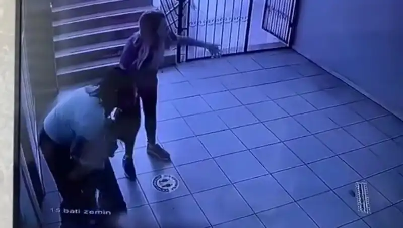 Öğretmenin Heimlich Manevrası Öğrencisinin Hayatını Kurtardı: O Anlar Sosyal Medyayı Salladı