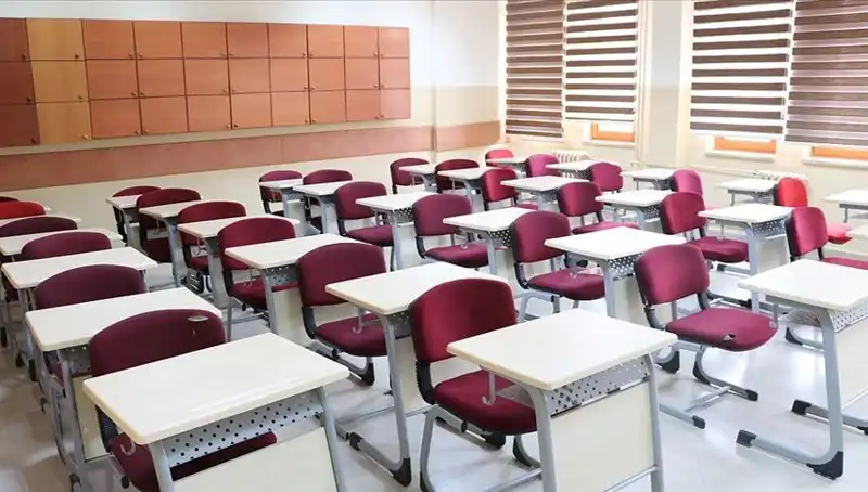 Türkiye'deki Dokuz Özel Okulun Ruhsatı İptal Edildi: Eğitimin Geleceği Tehlikede Mi?