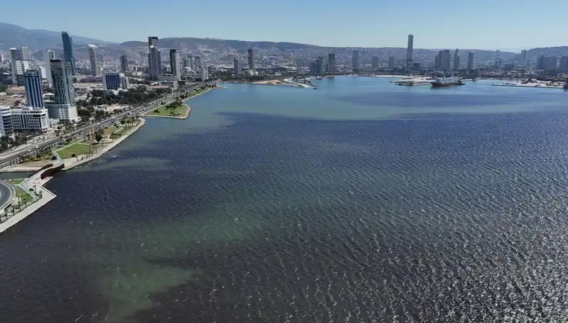 İzmir Körfezi'nde Kötü Koku Alarmı: Son Durum Nedir?