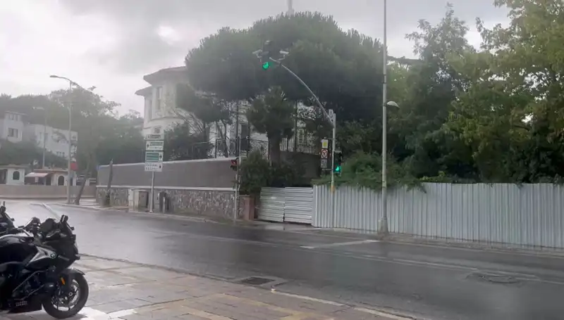İstanbul’u Vuran Sağanak Yağışlar Hayatı Olumsuz Etkiledi