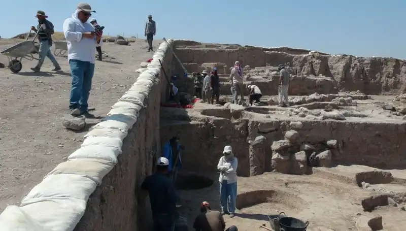 Kilis'teki Oylum Höyük'teki Kazıların Sıcak Havalara Rağmen Devam Etmesi