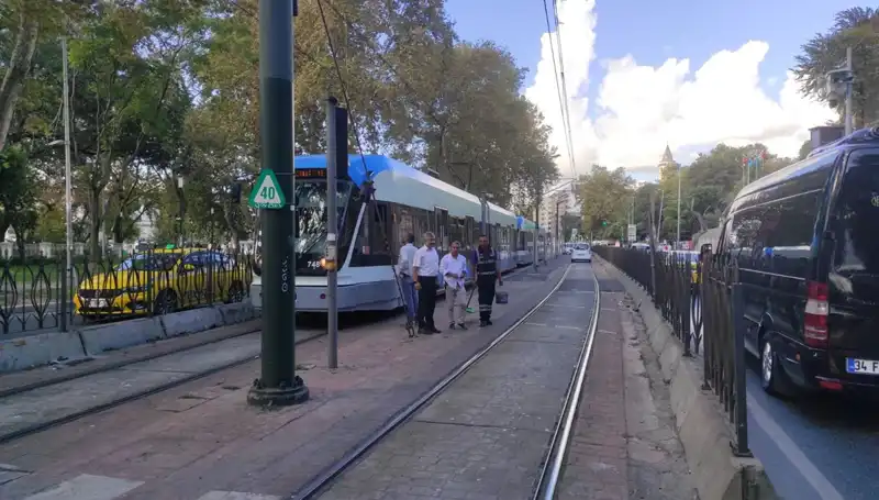 Beyoğlu'nda Tramvay Yayaya Çarptı: Kazanın Ardındaki Gerçekler Neler?