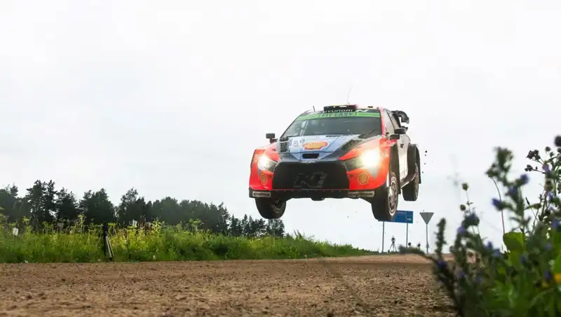 Otomobil Rallisinde Beklenmedik Facia: İki Seyirci Hayatını Kaybetti