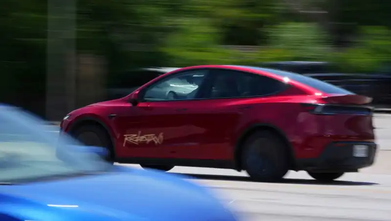 İnovasyon Hayalleri Yıkıldı: Musk'ın Robotaxi Projesi Neden Başarısız Oldu?