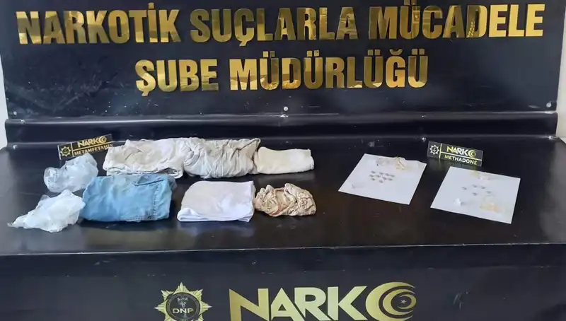 Midesinde Kapsül Kapsül Uyuşturucu Bulunan Adamın Hikayesi