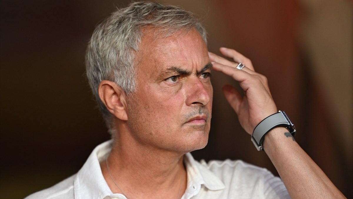 Dünya, Jose Mourinho’yu Konuşuyor: Yaptığı Hareket Olay Yarattı