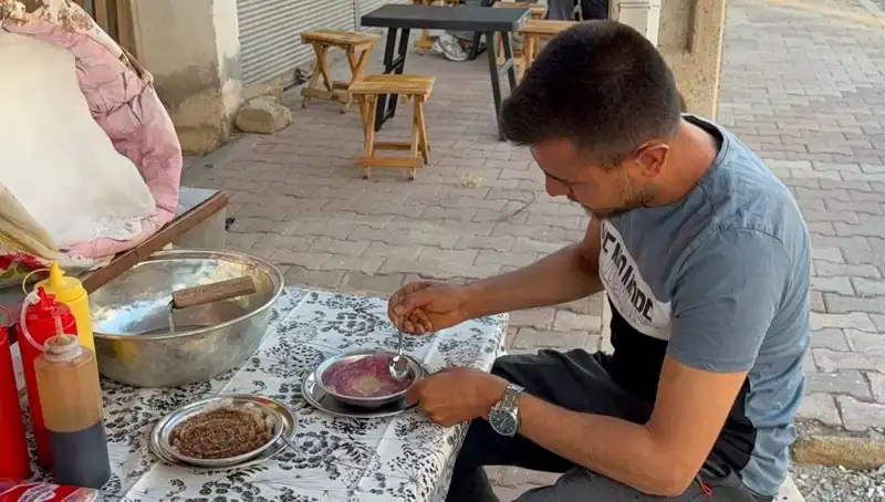 Toros Dağları'nın Zirvesinden Gelen Doğal Lezzet: 50 TL'ye Tabağınızı Alın!