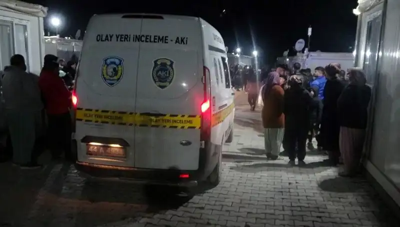 Karşıt Gruplar Arasında Patlak Veren Silahlı Kavga, Kanlı Sonuçlandı