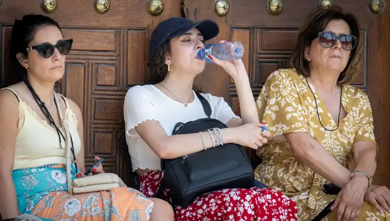 23 İlde Sıcak Hava Rekorları: 40 Dereceyi Geçen İl Sayısı Artıyor