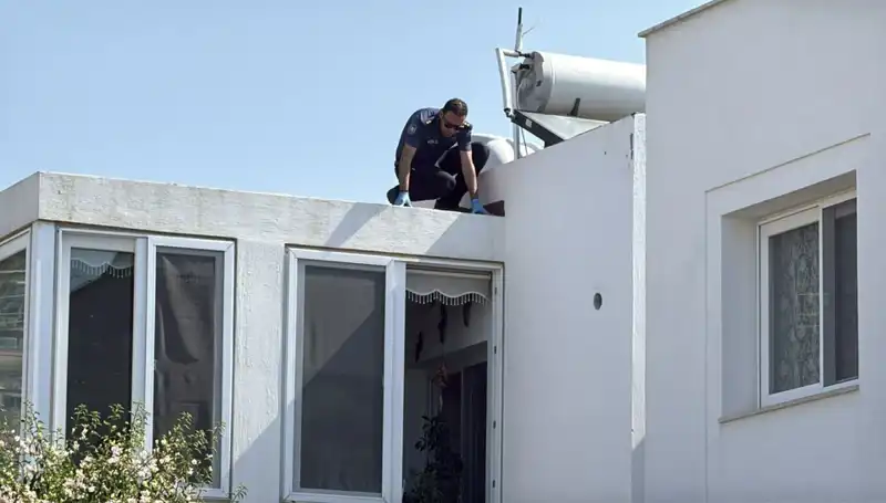 Bodrum'da Çatıdan Düşen Emekli Polis, Hayatını Kaybetti: Olayın Perde Arkası